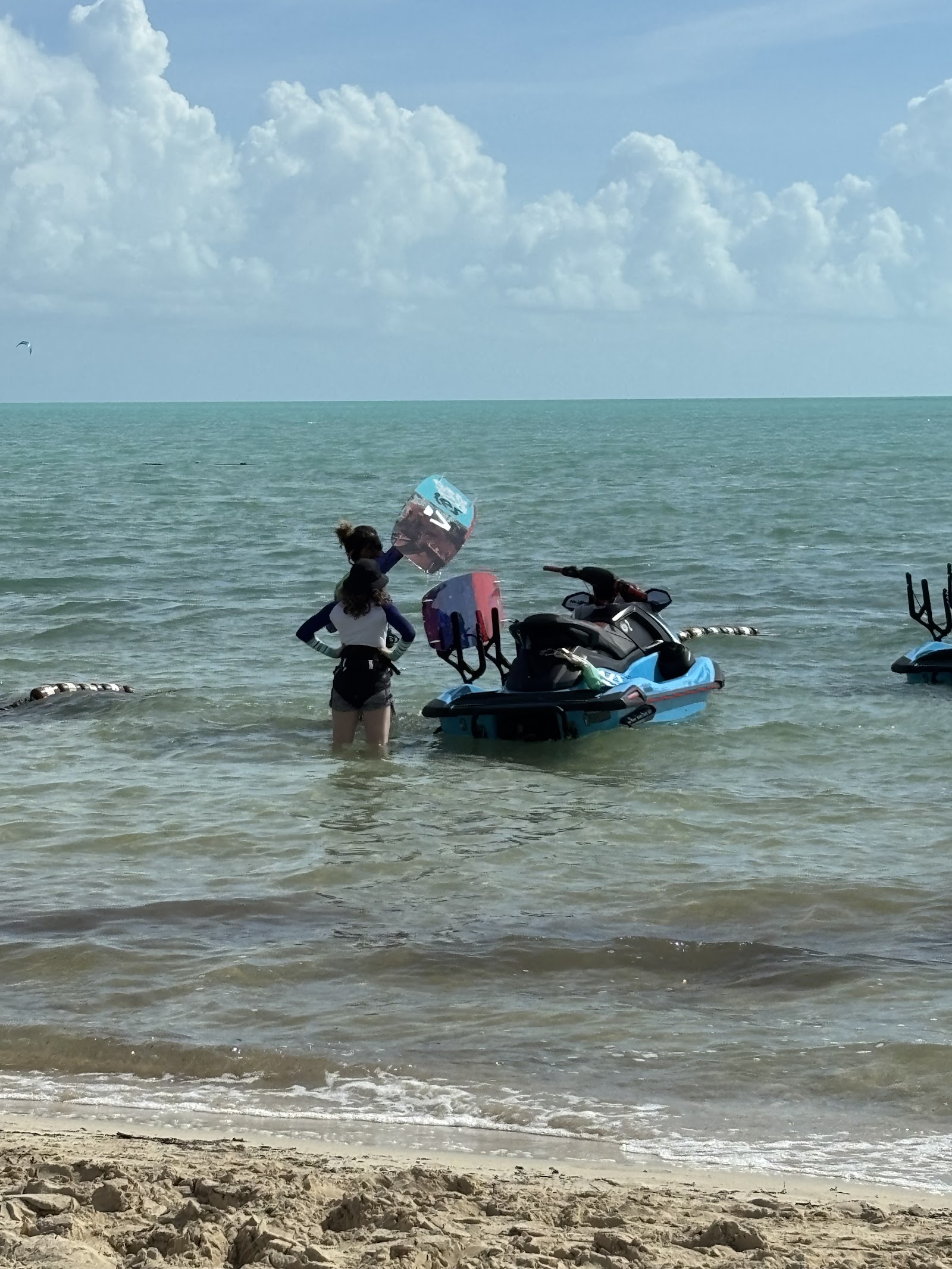 Long Bay Kiteboarding kitesurfing school in Turks & Caicos — photo 3