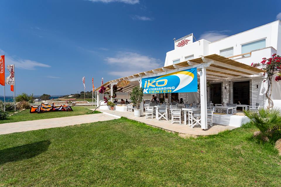 Flisvos Kitecentre Naxos - Kitesurf Center kitesurfing school in paros naxos