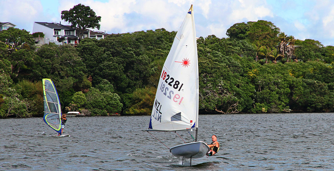 Madloop Windsurfing School and Rentals kitesurfing school in New Zealand — photo 3
