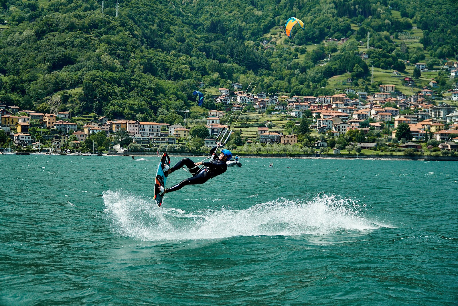 414 Kitesurf School kitesurfing school in Lake Como — photo 2