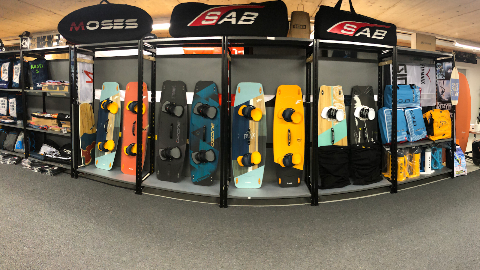 Pro Kitesports GmbH - dein Kite & Surf Shop am Sihlsee kitesurfing school in urnersee