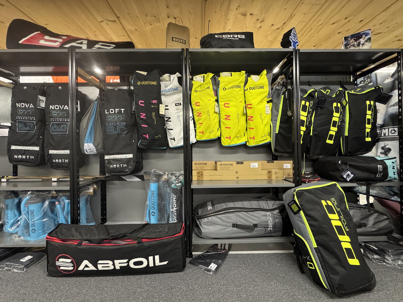 Pro Kitesports GmbH - dein Kite & Surf Shop am Sihlsee kitesurfing school in Urnersee — photo 2