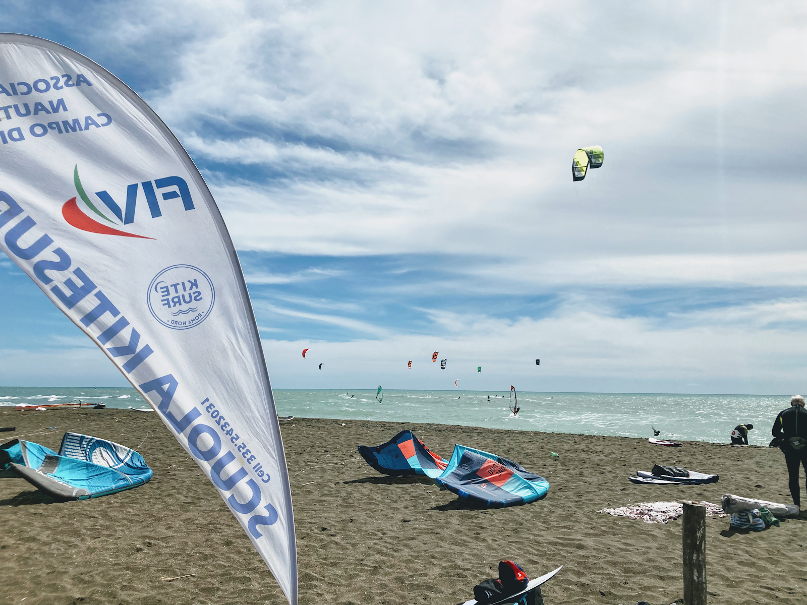 Scuola Kitesurf Roma Nord kitesurfing school in Italy mainland — photo 2
