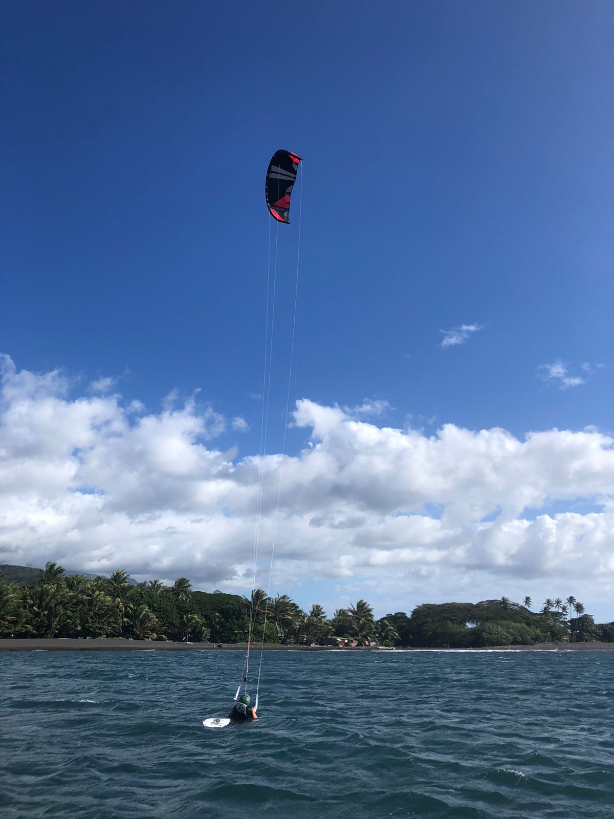 École de Kitesurf et Wingfoil - Mahana Kite Wing Foil kitesurfing school in French Polynesia — photo 2