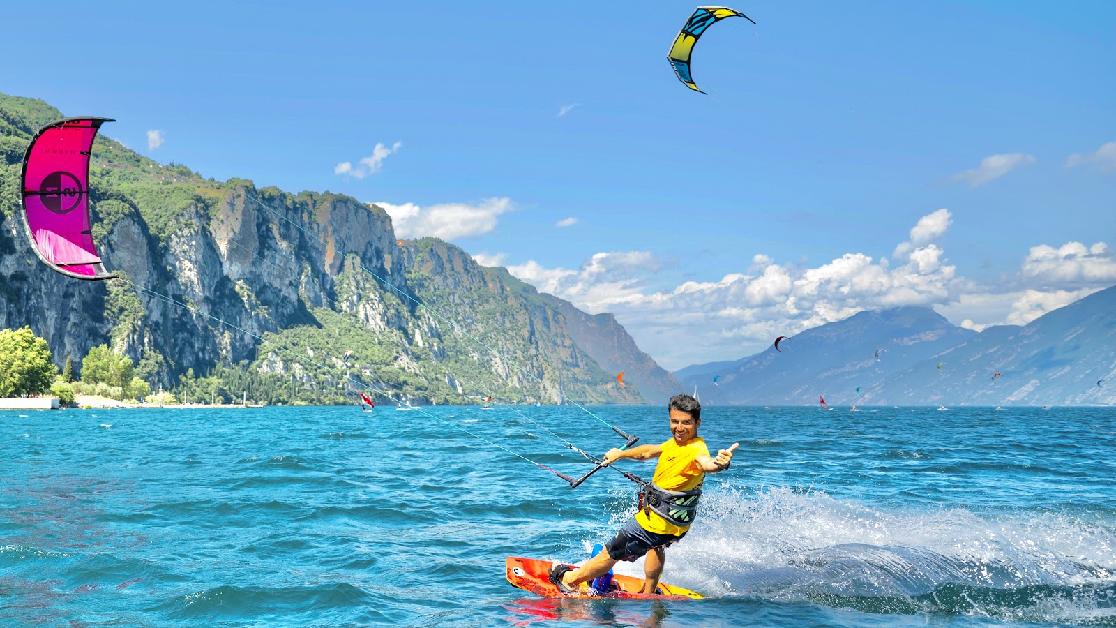Gardakitesurf Kite e Wingfoil School kitesurfing school in lake garda