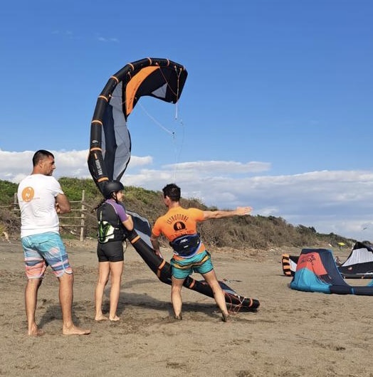 Scuola kitesurf Pescia Kite Center kitesurfing school in Italy mainland — photo 3
