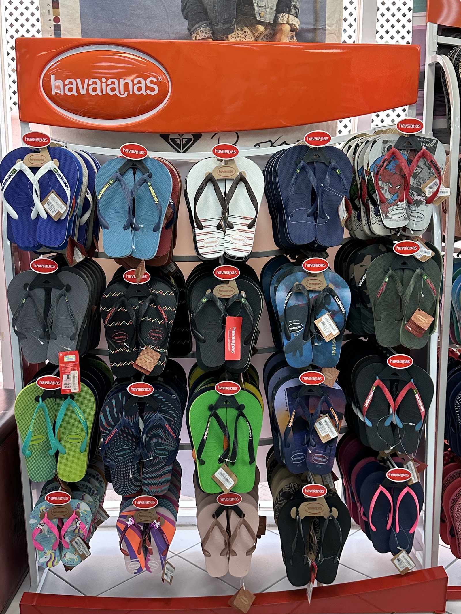 Blue Wave Surf Shop kitesurfing shop in Cayman Islands — photo 2