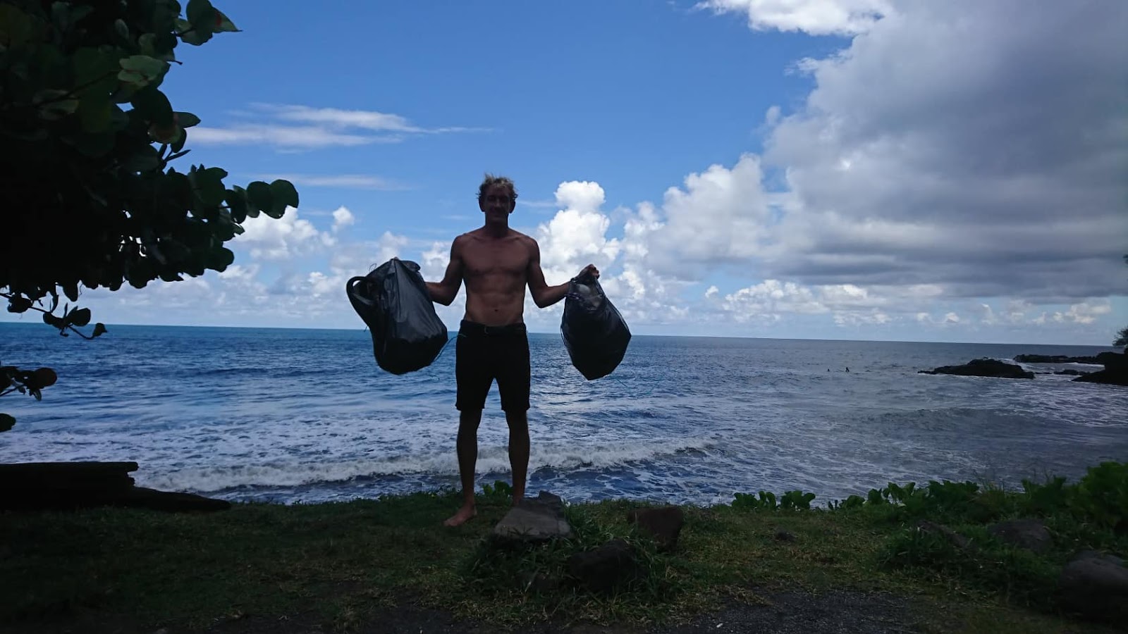 Ocean Vibes Surf School School Surf Tahiti kitesurfing school in French Polynesia — photo 2