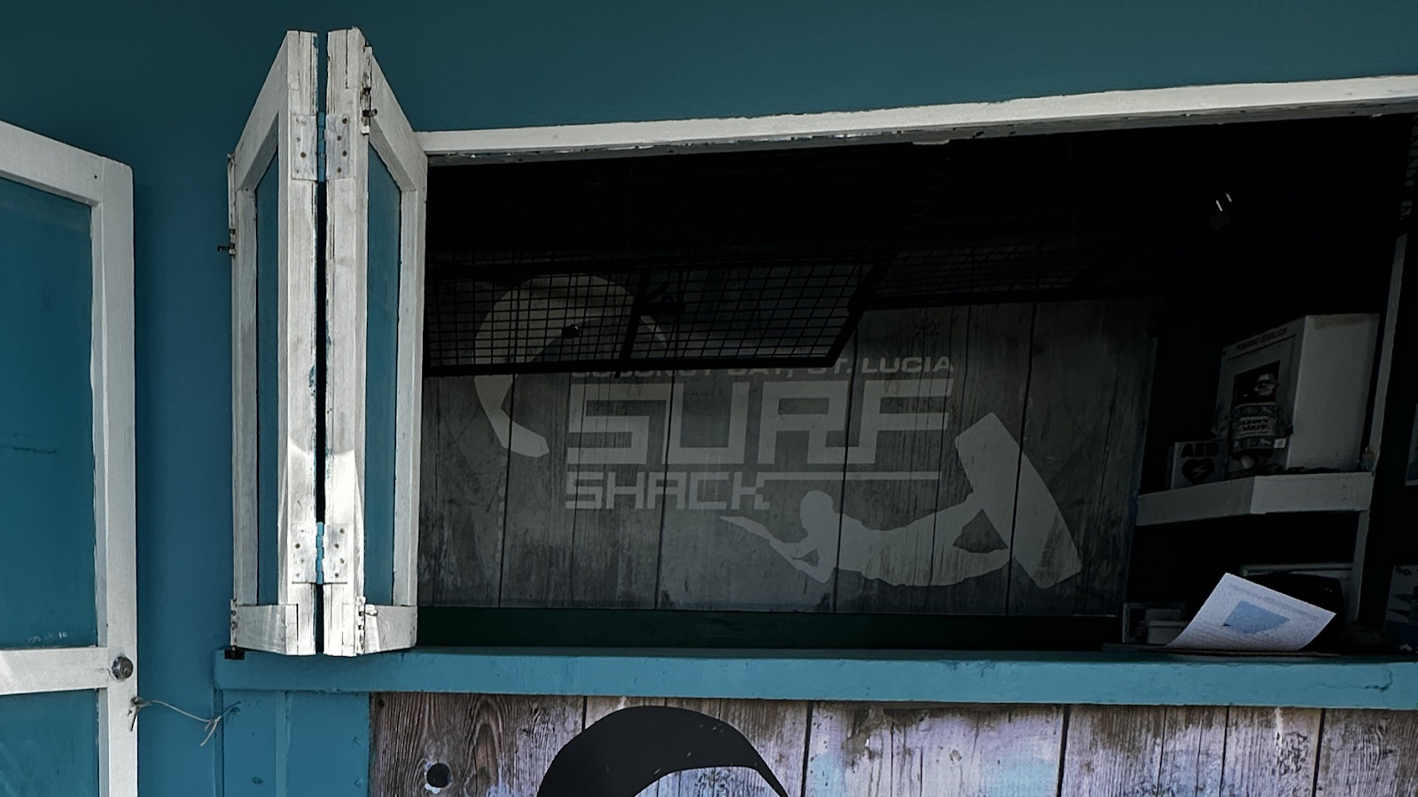 Surf Shack - Coconut Bay kitesurfing school in caribbean windward islands