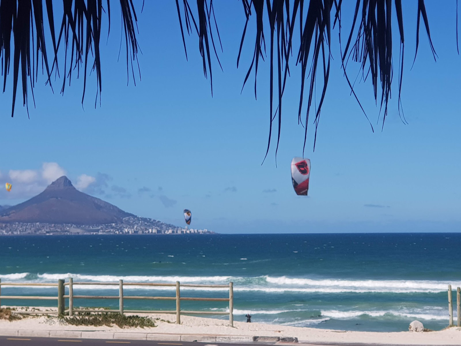 KITEKAHUNAS - Advanced Kitesurfing School kitesurfing school in Cape Town — photo 2