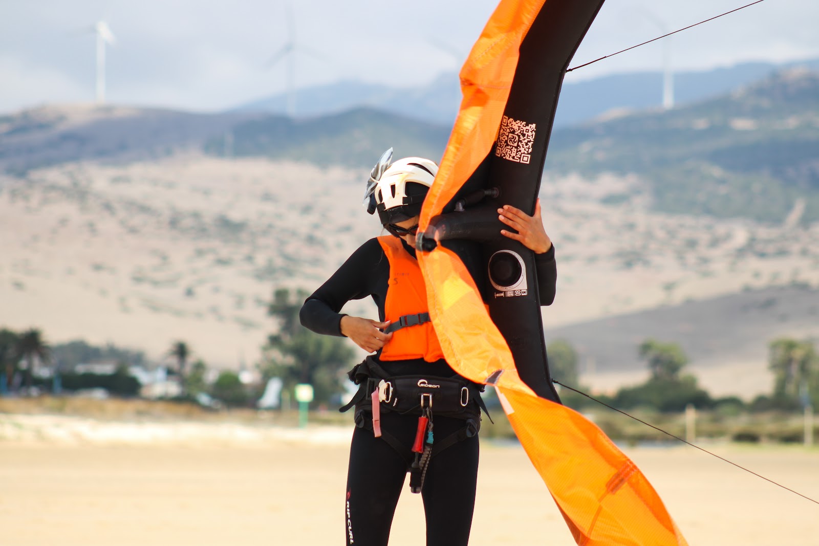 Tarifa Max Kitesurfing School since 98 kitesurfing school in Tarifa — photo 2
