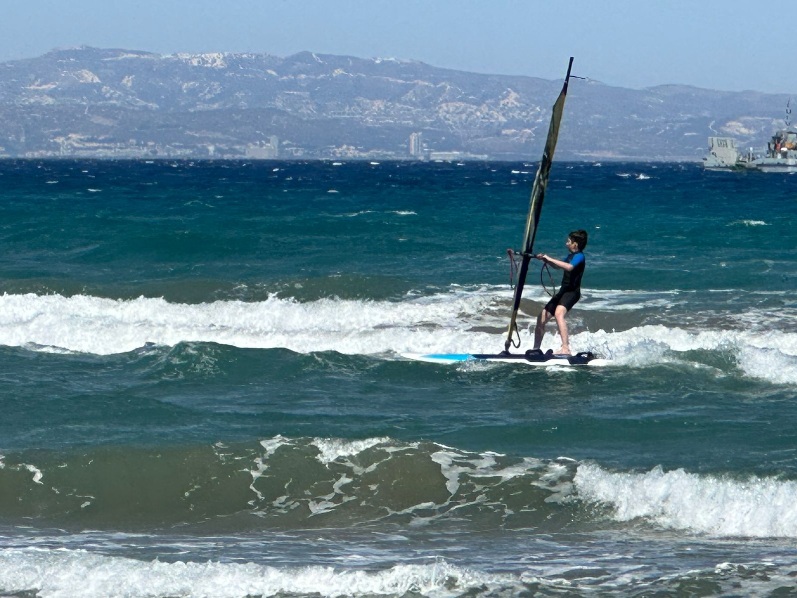 MAKWIND CYPRUS EXTREME SPORTS SURFSHOP AND SCHOOL - WINDSURFING LESSONS - SUP LESSONS kitesurfing school in Cyprus — photo 2