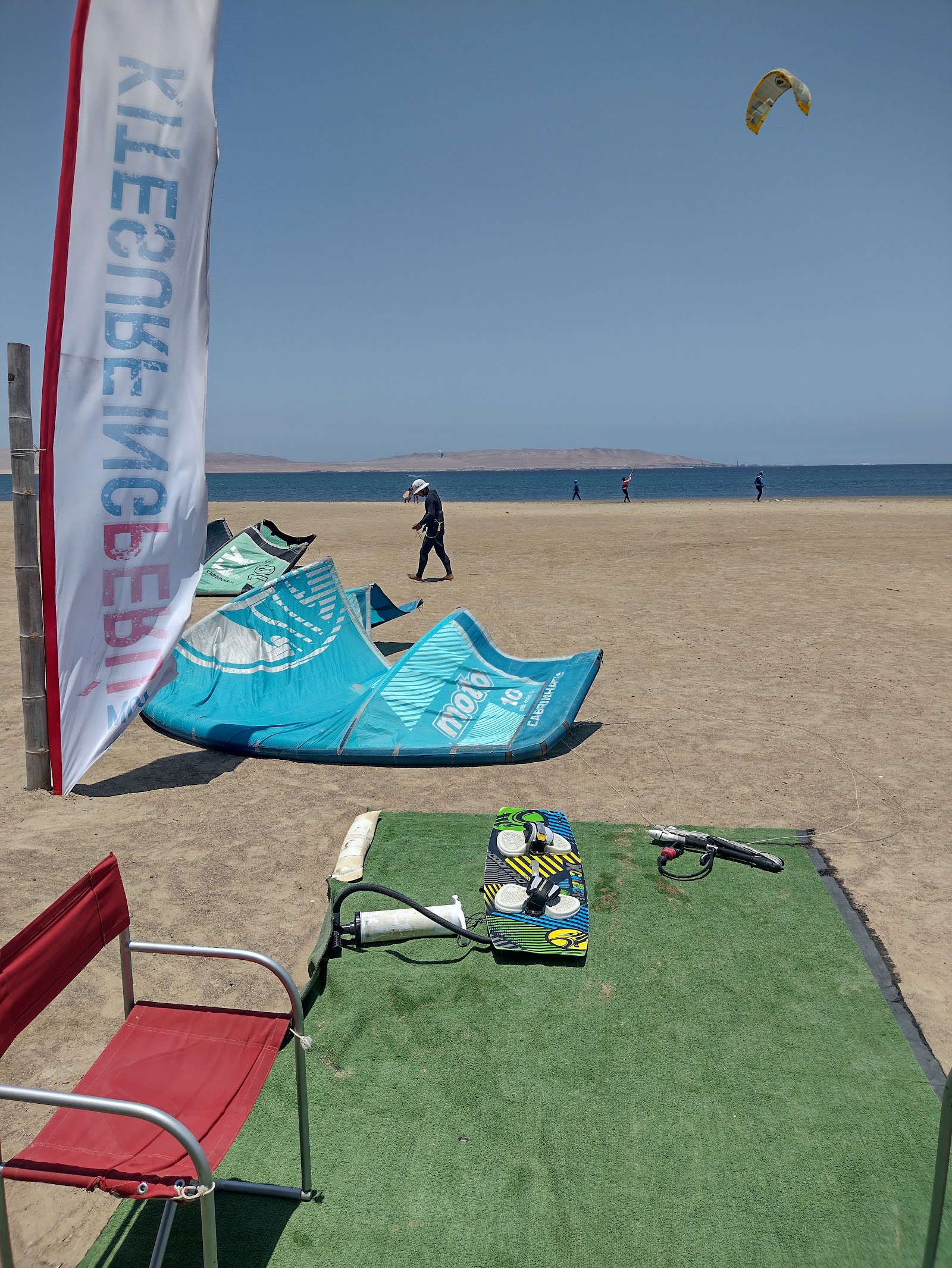 Kite surfing Peru | Kite School Paracas kitesurfing school in Peru South — photo 3