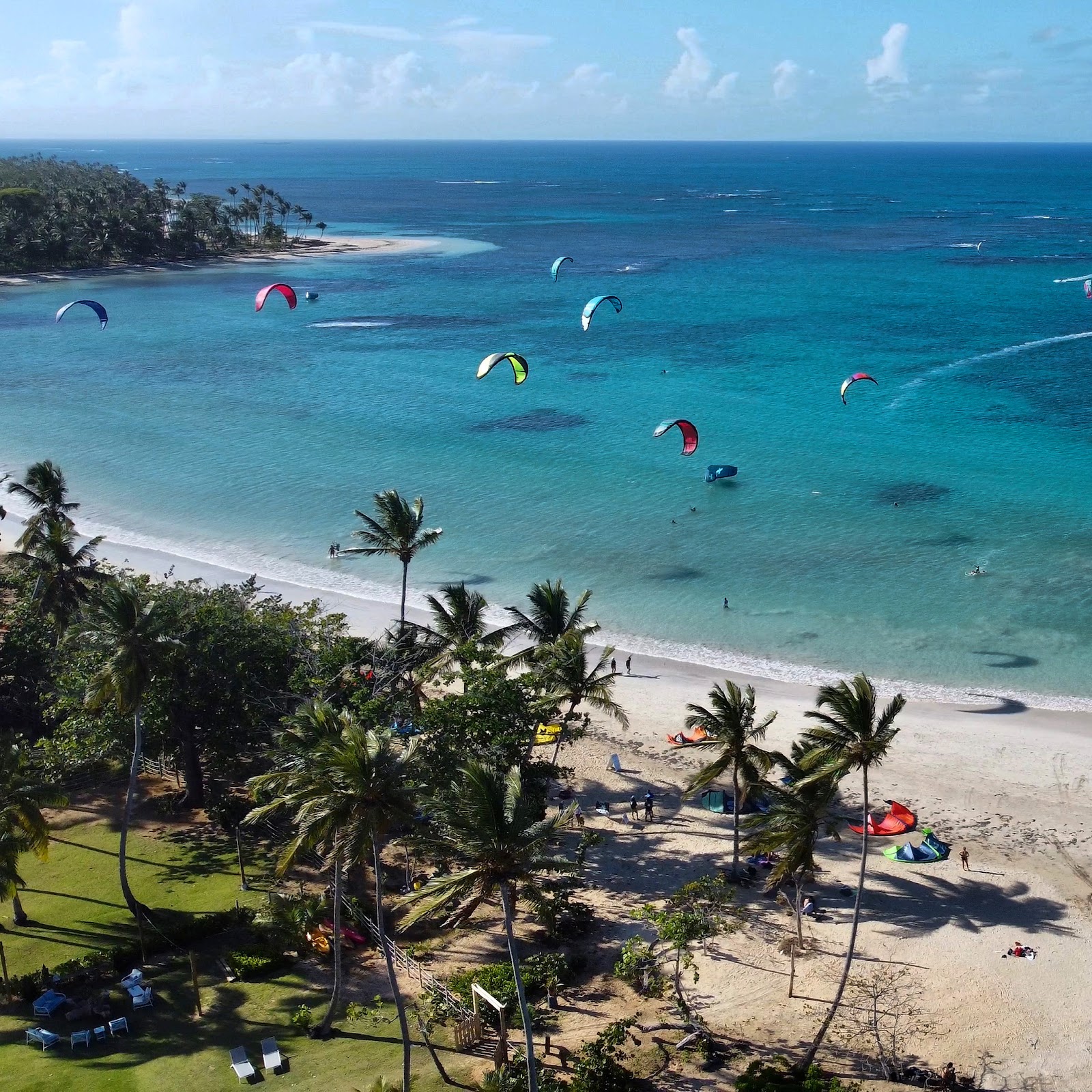 Estilo de Vida Kitesurf school Las Terrenas kitesurfing school in Dominican Republic