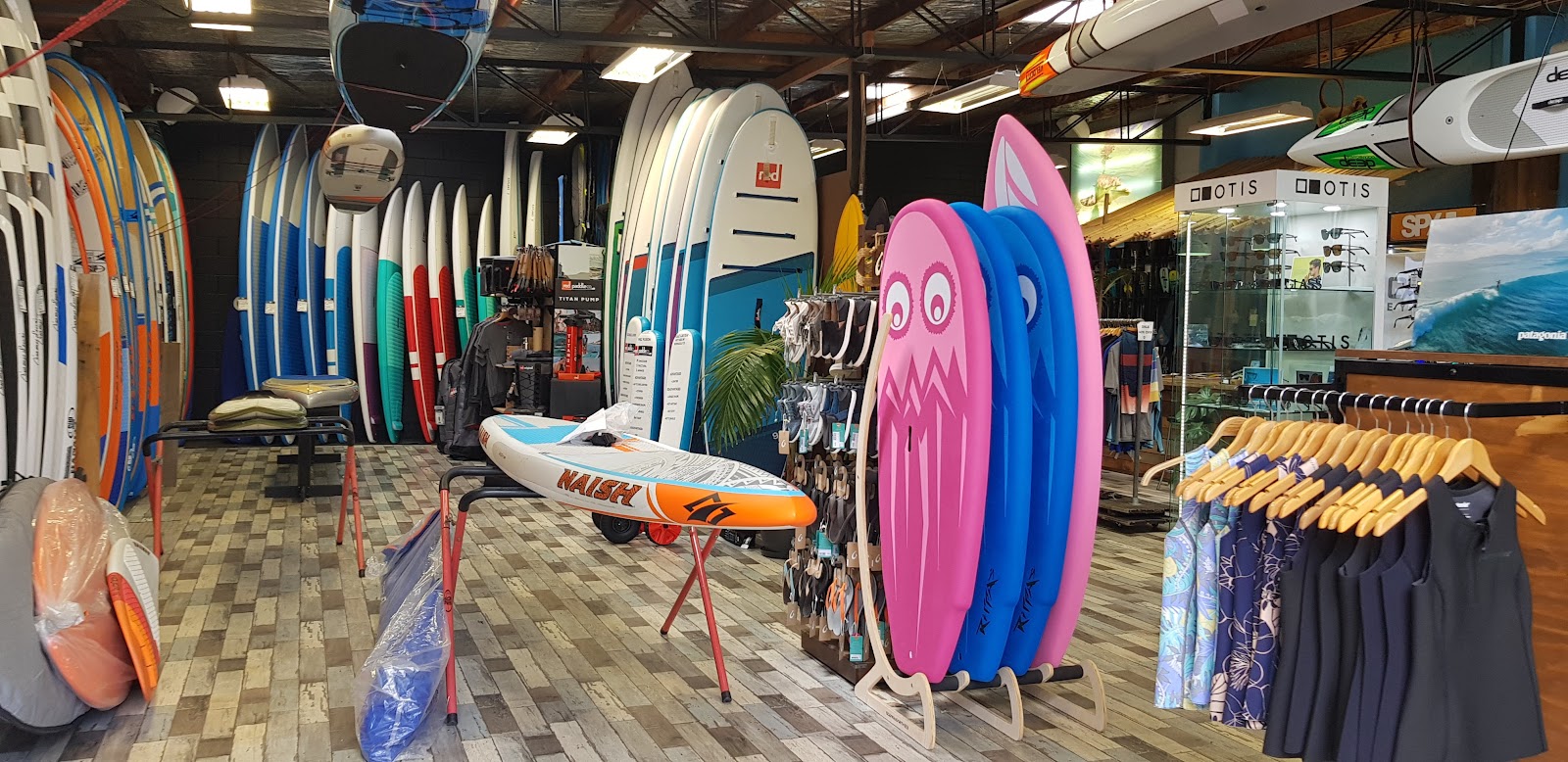 FlowState Surf + Sport (formerly SUPcentre) kitesurfing shop in New Zealand — photo 3