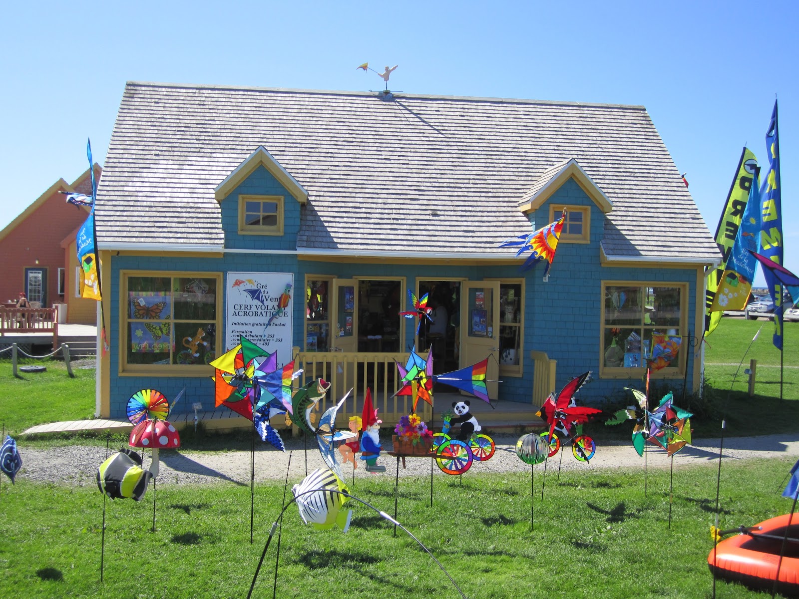 Shop From Kite Flying Au Gre Du Vent kitesurfing shop in canada east coast