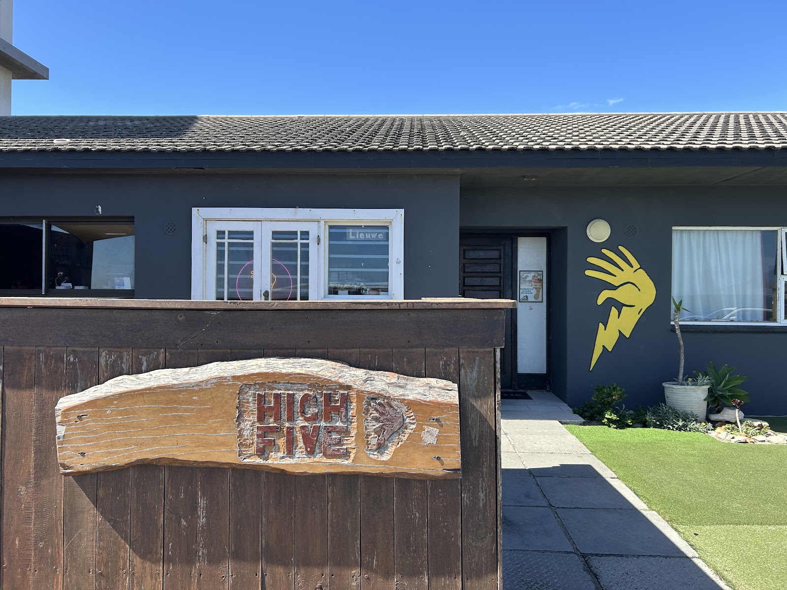High Five Kitesurf School Cape Town kitesurfing school in cape town
