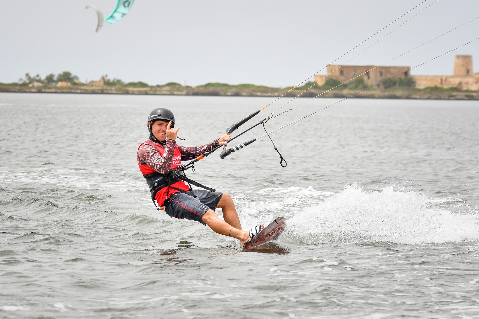 Flow Kitesurf School Sicily - Stagnone, Marsala kitesurfing shop in Sicily — photo 2