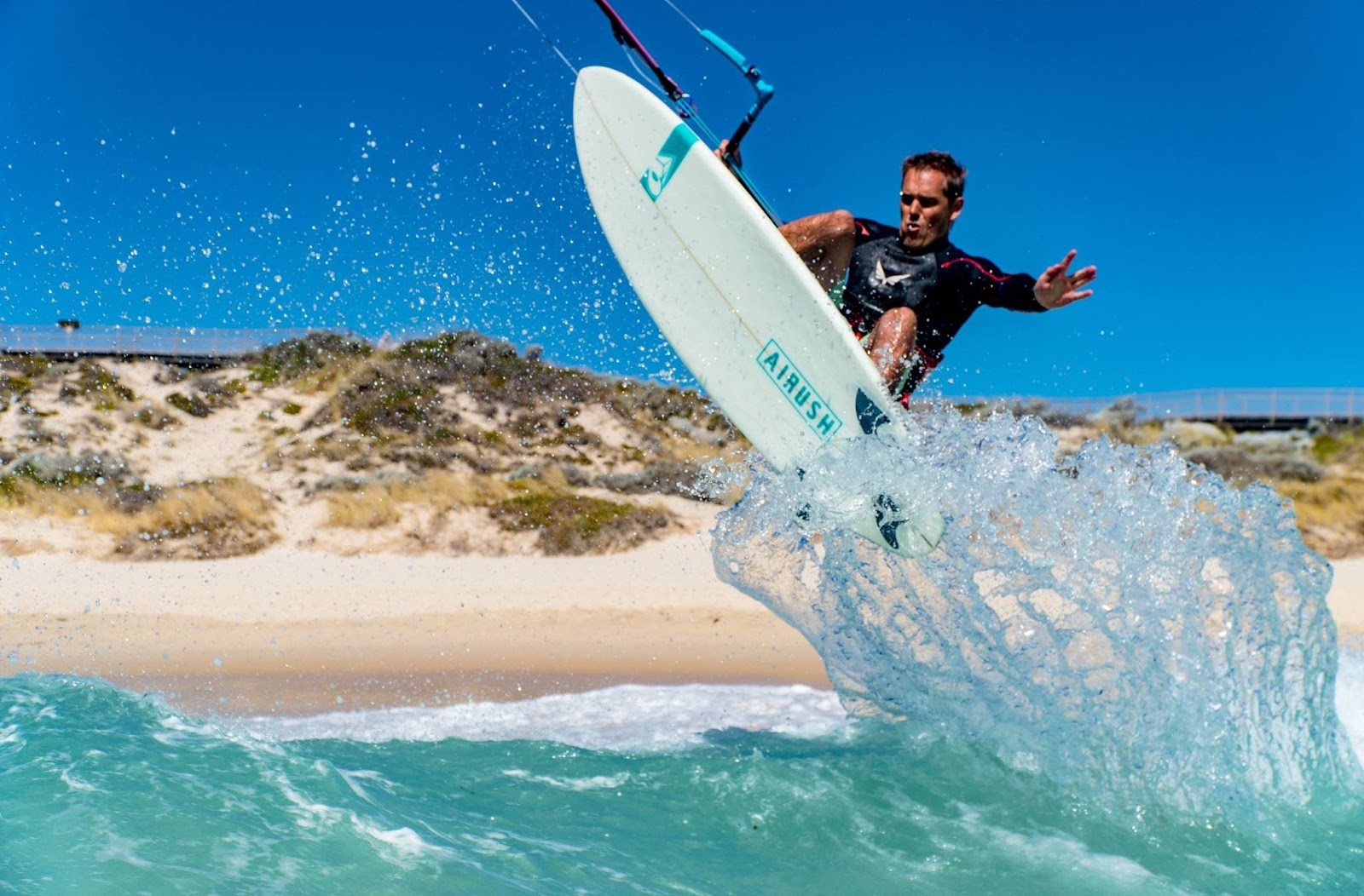 Kitebud Kitesurfing Lessons & Online Shop kitesurfing school in Perth — photo 2