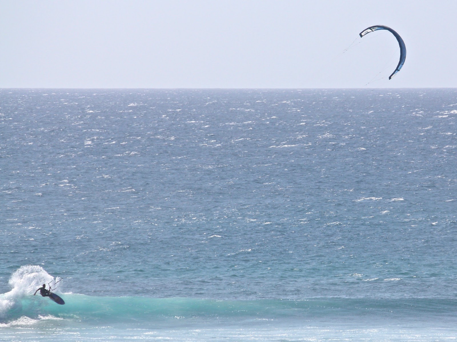 Kitebud Kitesurfing Lessons & Online Shop kitesurfing school in Perth — photo 3