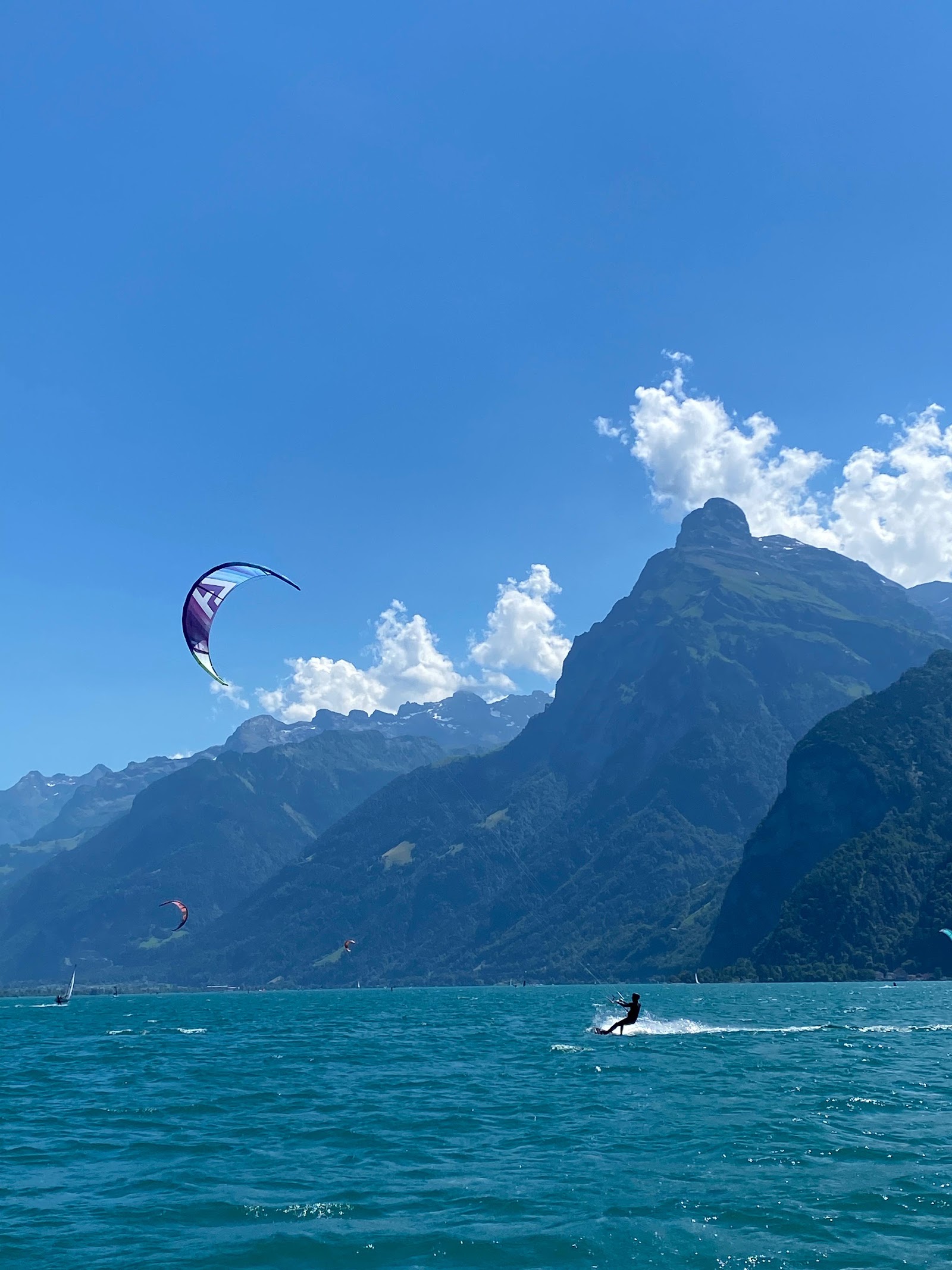 Kiteloop Samuel Abt - Kiteschule und Camps kitesurfing school in Urnersee — photo 2