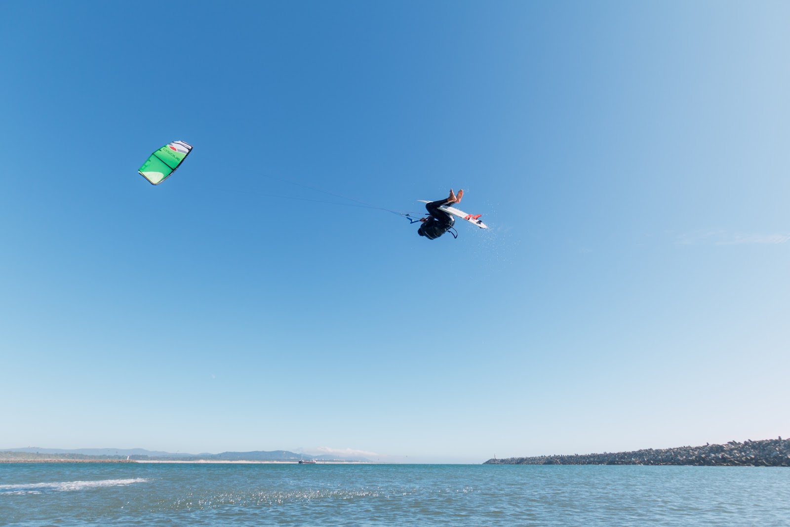 Kingzspot Watersports kitesurfing shop in portugal