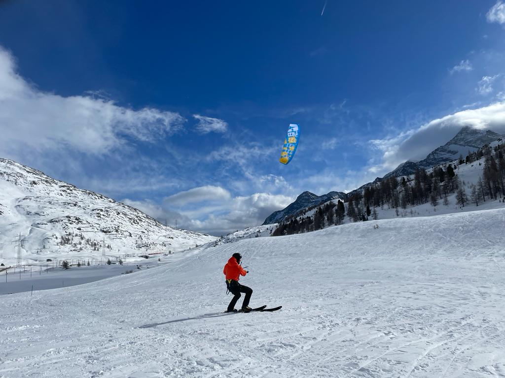 KITEFUN AG - Kitereisen & Kiteschulungen kitesurfing school in Urnersee — photo 2