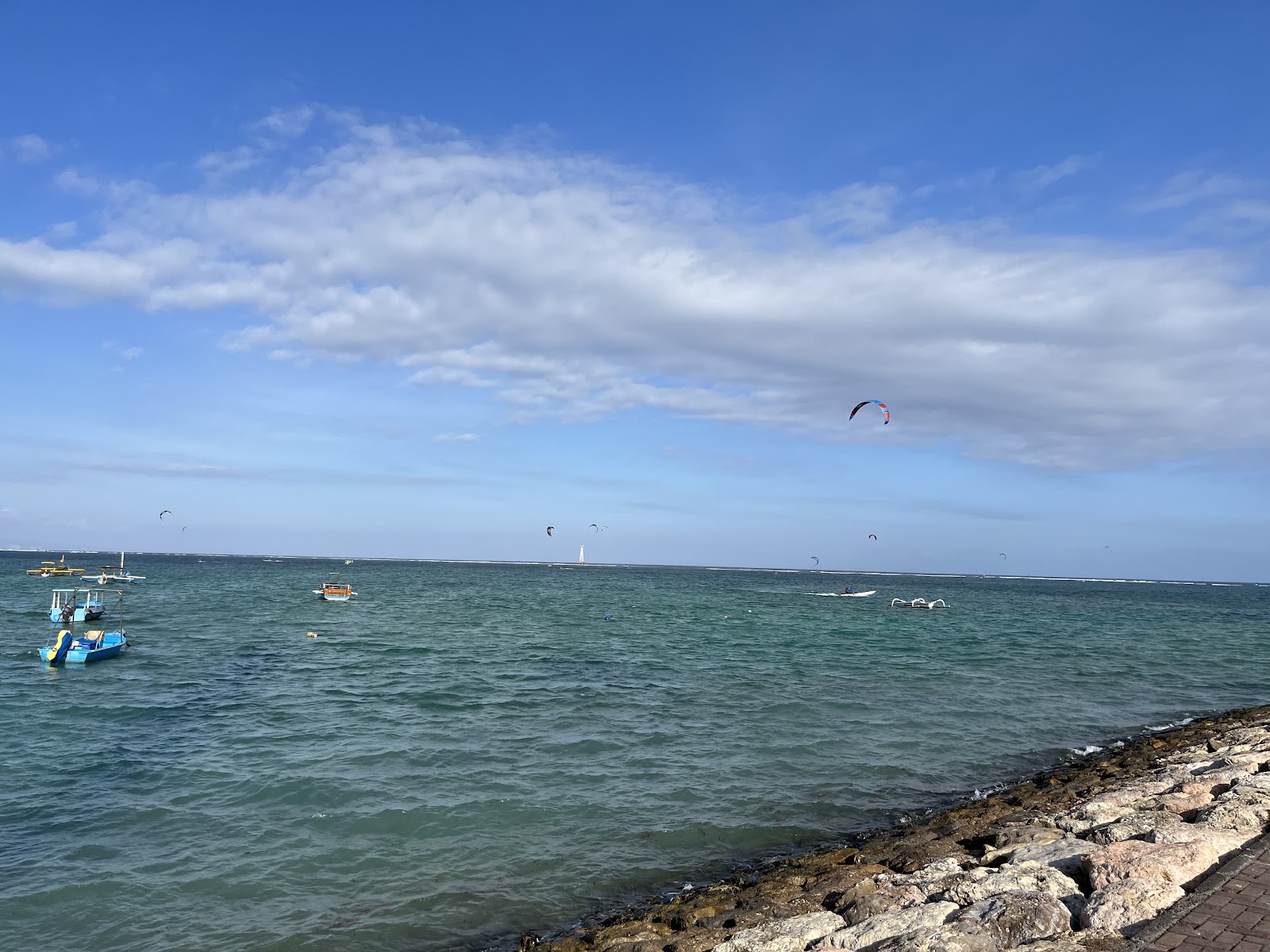 Kite & Surf Bali ON LINE SHOP kitesurfing school in indonesia