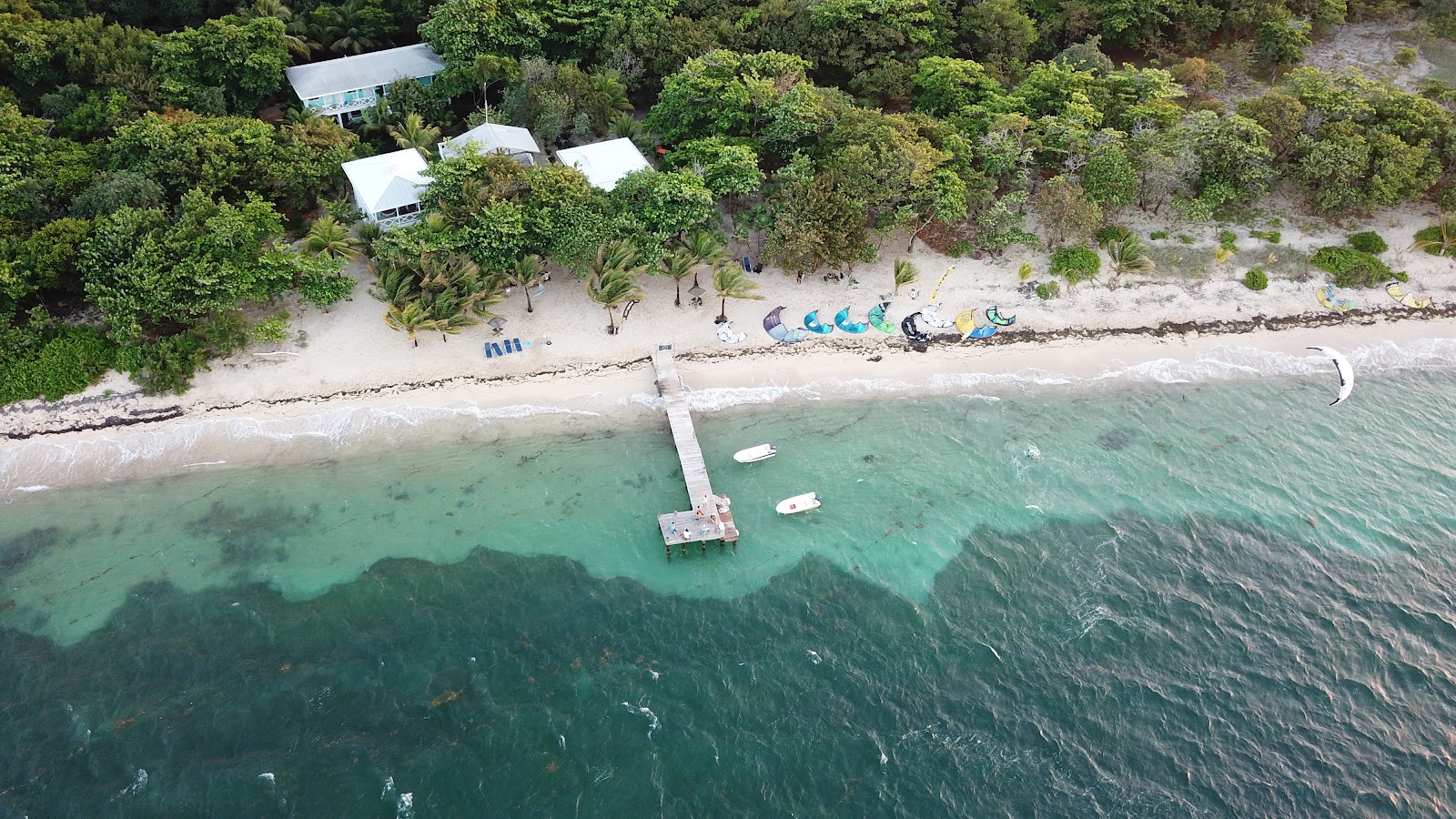 Kitesurf Roatan kitesurfing school in Honduras – Bay Islands — photo 2
