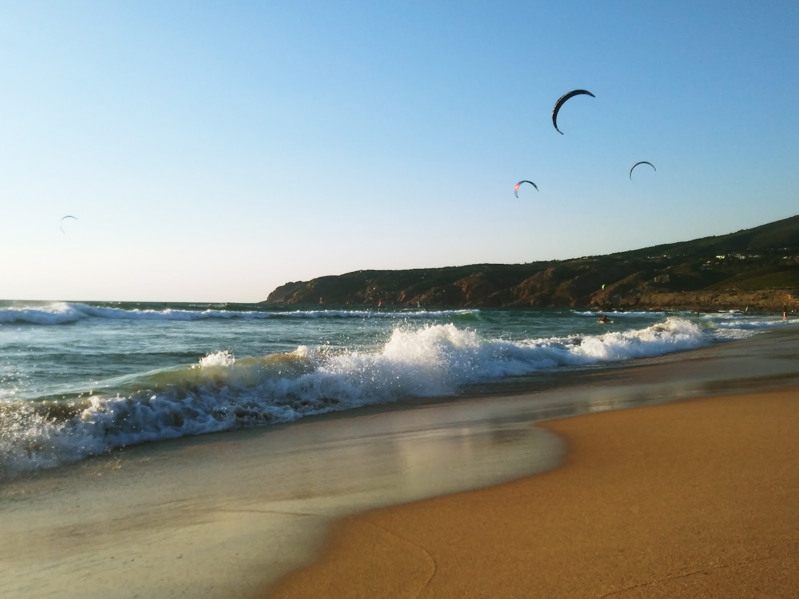 Gustykite Kitesurfing School kitesurfing school in Portugal — photo 2